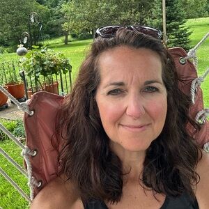 Meet your Posher, Jennifer